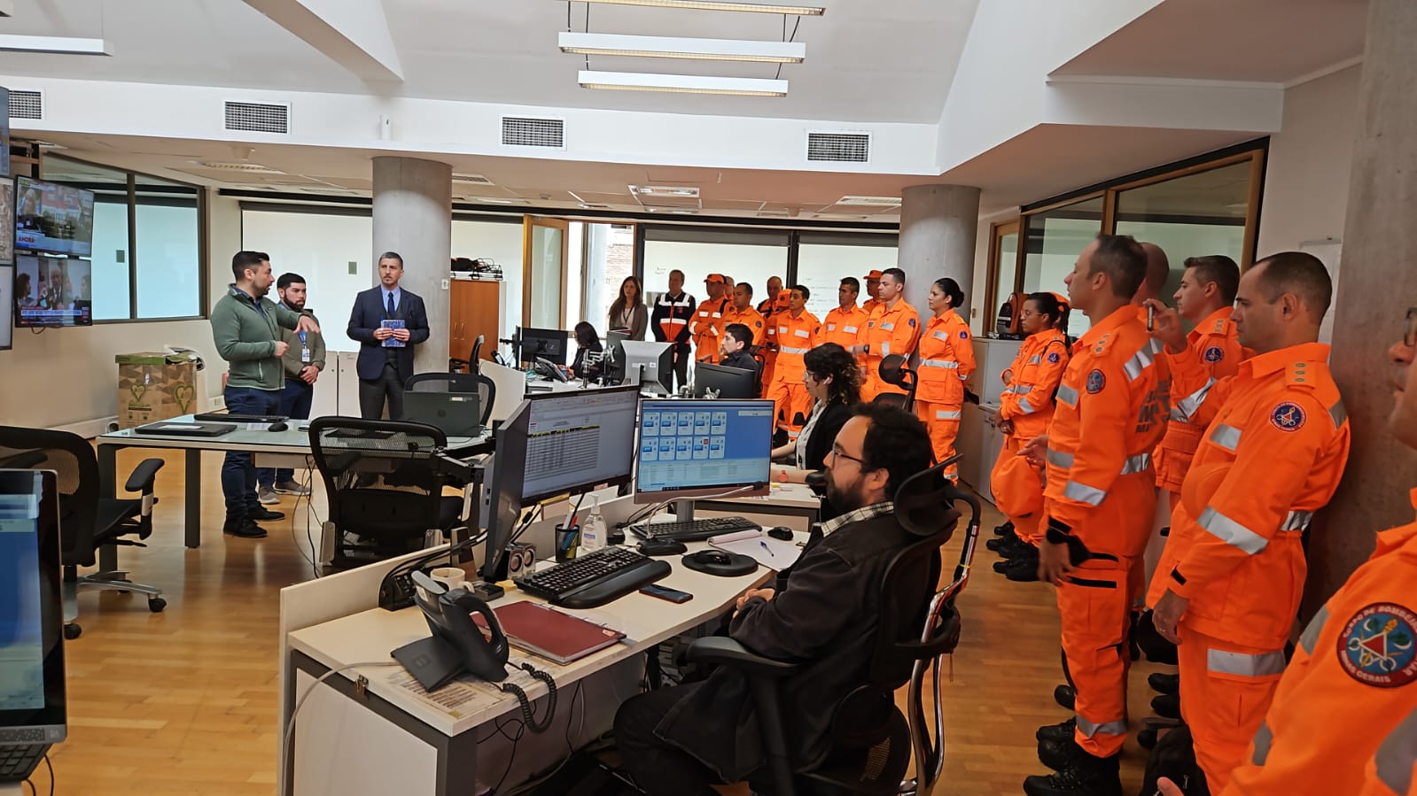 Visita Académica Bomberos De Minas De Gerais, Brasil | SENAPRED